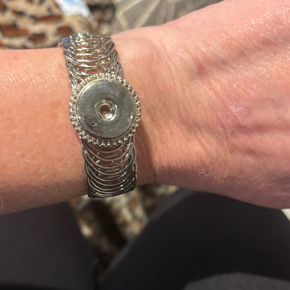 Interchangeable Snap Charm Bracelet Set - Silver … - image 8